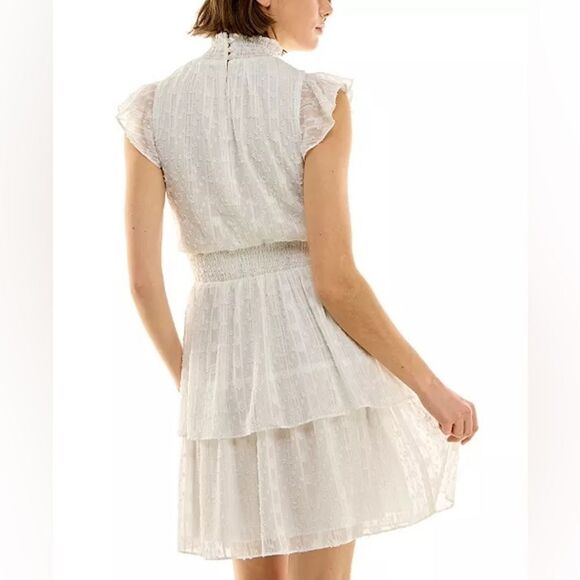 BCX Juniors' Swiss-Dot Dress,New off white Short sleeves Smocked neckline Large - Picture 4 of 12